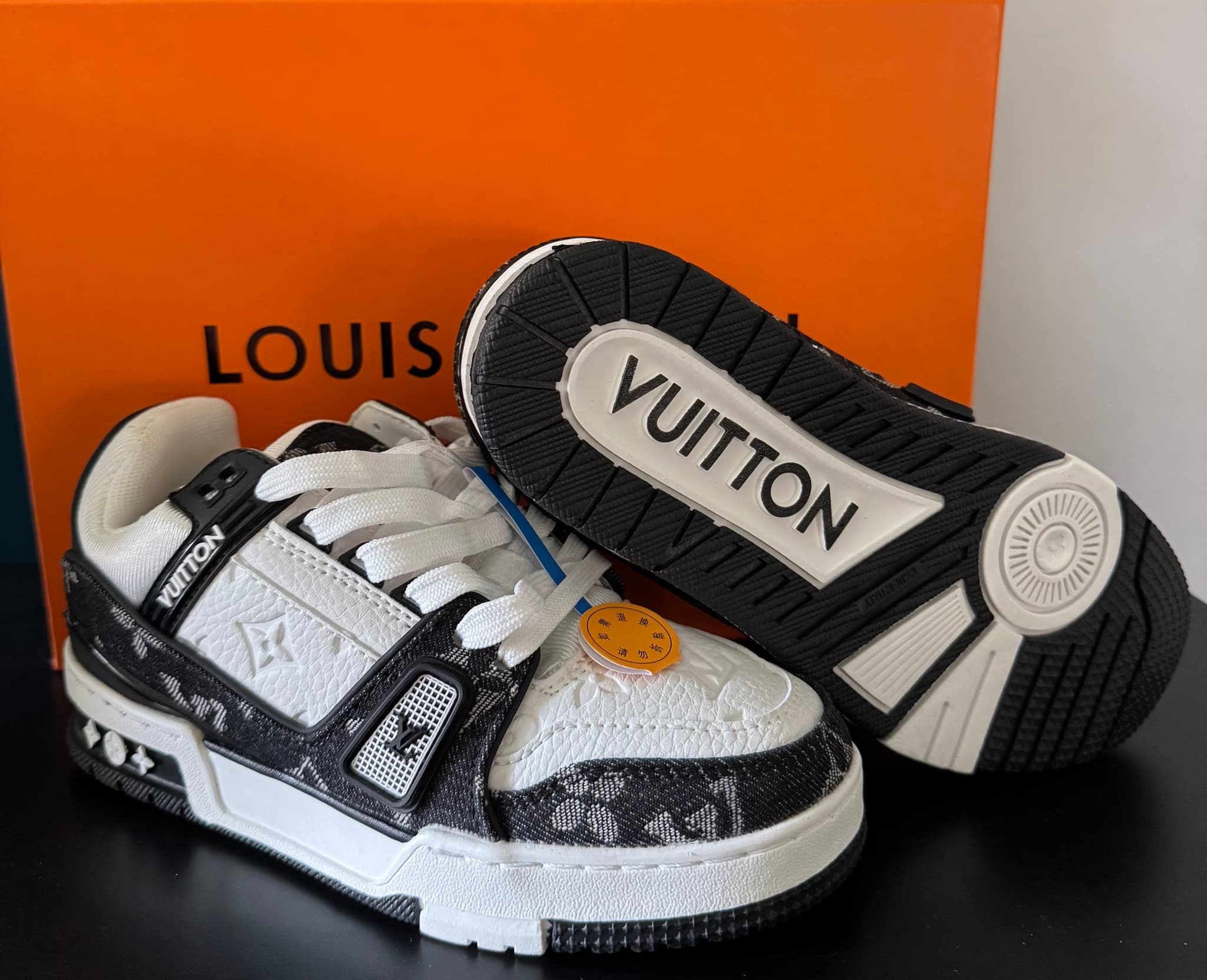 LV shoes